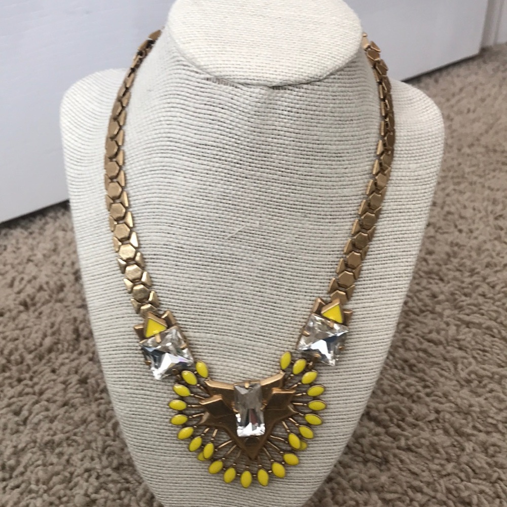 Stella and dot statement necklace